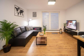Maya's Flats & Resorts 49 - spacious 3 rooms apartment in Szafarnia Gdansk